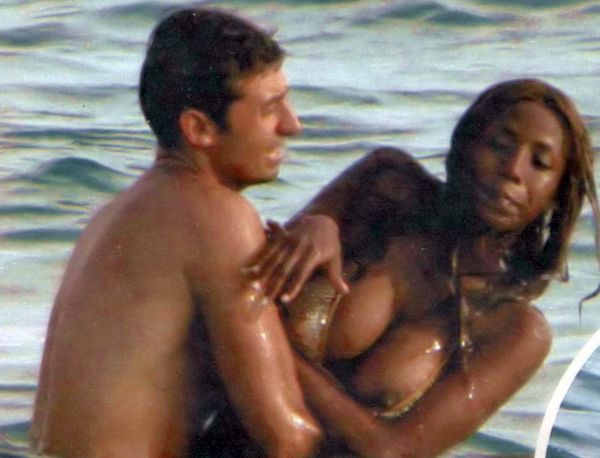 Ainett Stephens Nip Slip