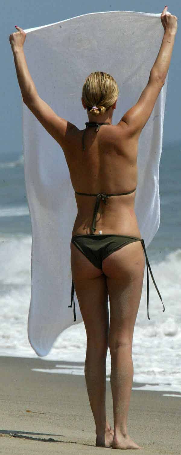 Charlize Theron, Nice Breasts And Ass In The Bikini Could Dispel Rumors Of a Gay Marraige