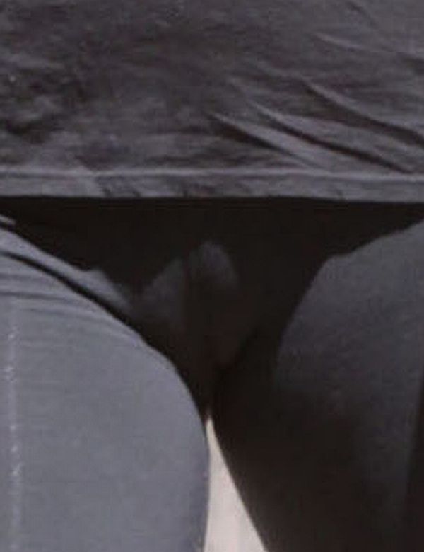 Rebecca Romijn Cameltoe. Thanks To Quickfinder.