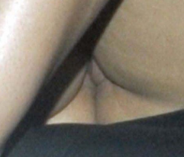 Amelle Berrabah No Panty Upskirt