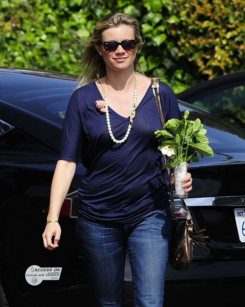 Amy Smart’s Perky Pokies