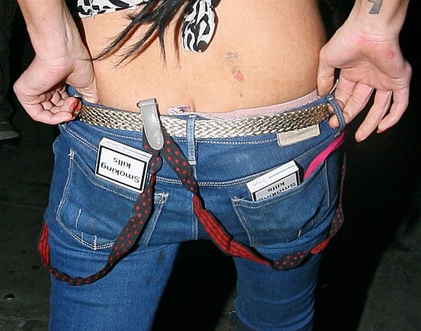Amy Winehouse Pubes And Thong Slip