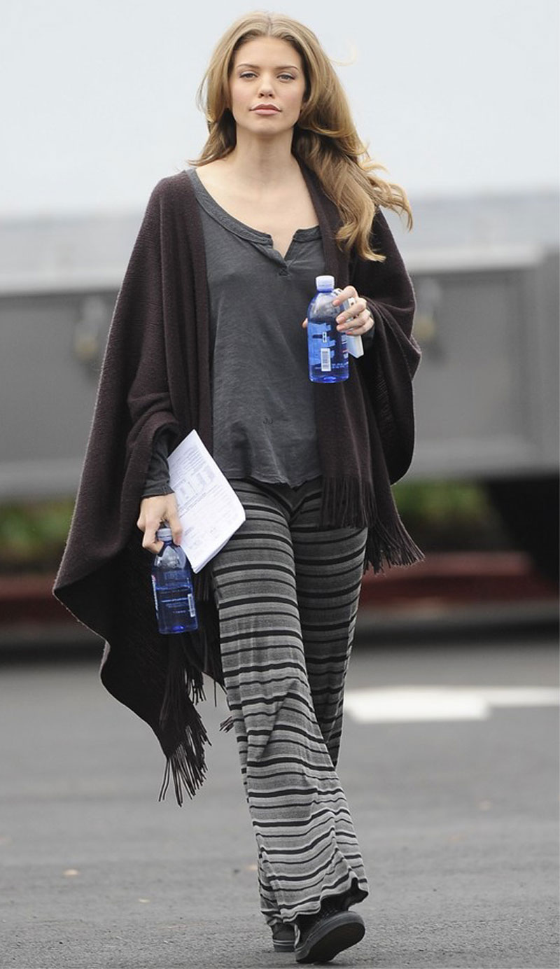 Anna Lynn McCord Camel Toe & Pokies Combo