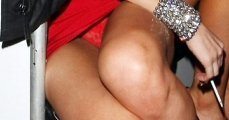 Chloe Sims Panty Upskirt! Want To See Complte Panty Upskirts? Click The Pic!