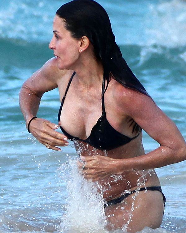 Courtney Cox Nip Slip