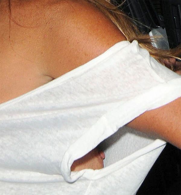 Elle MacPherson Nipple Flash - Taxi Driver Movie