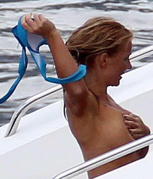 Geri Halliwell Topless. Click Pic For More!