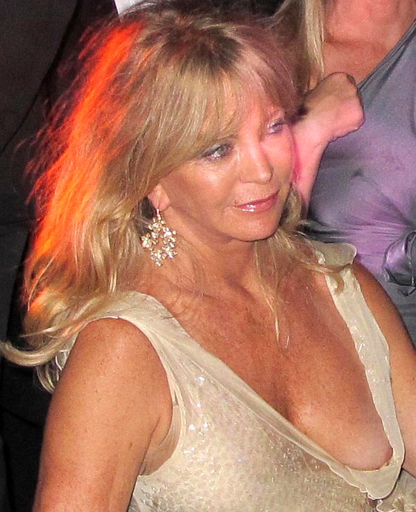 Goldie Hawn Areola Slip