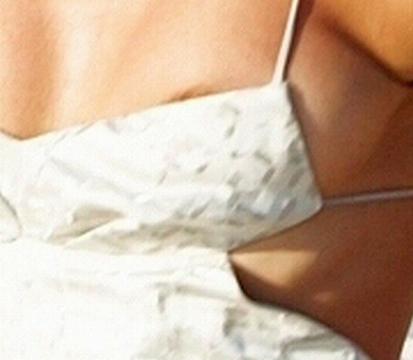 Jennifer Aniston Areola Slip