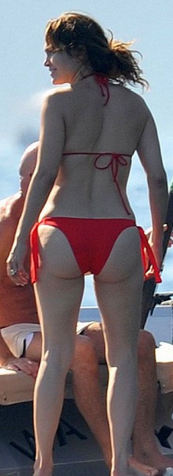 Jennifer Lopez Red Bikini Ass