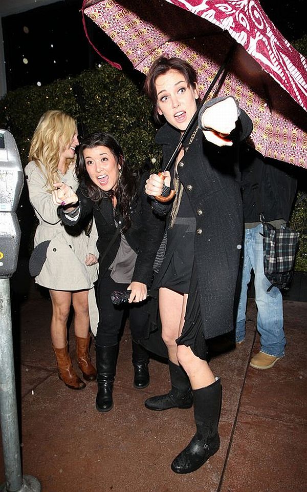 Jessica Stroup Panty Upskirt