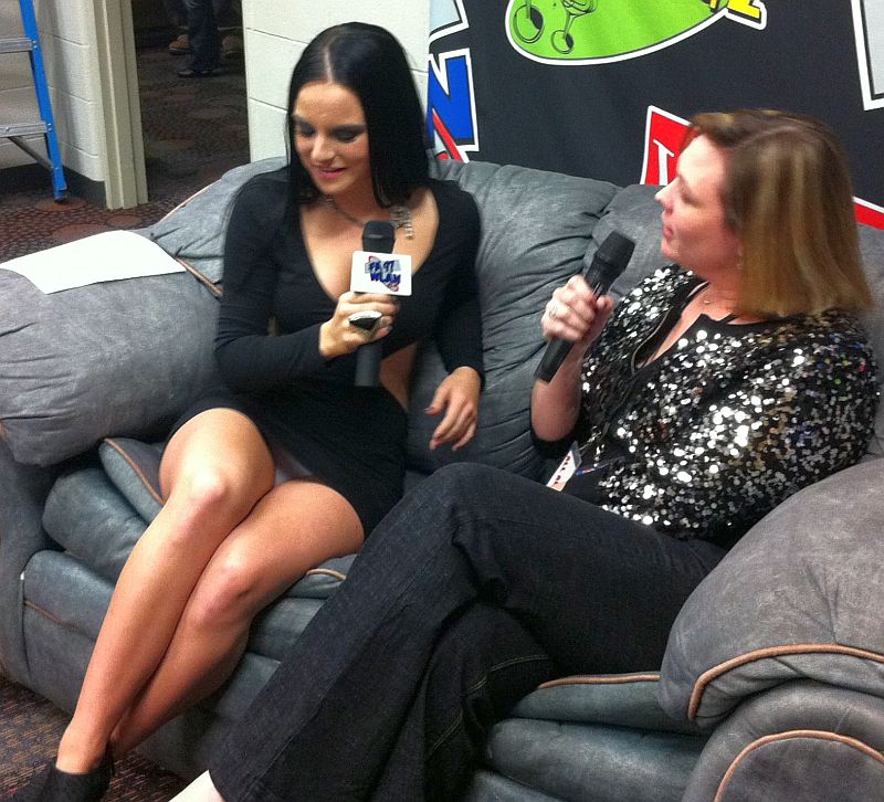 JoJo Levesque Panty Upskirt