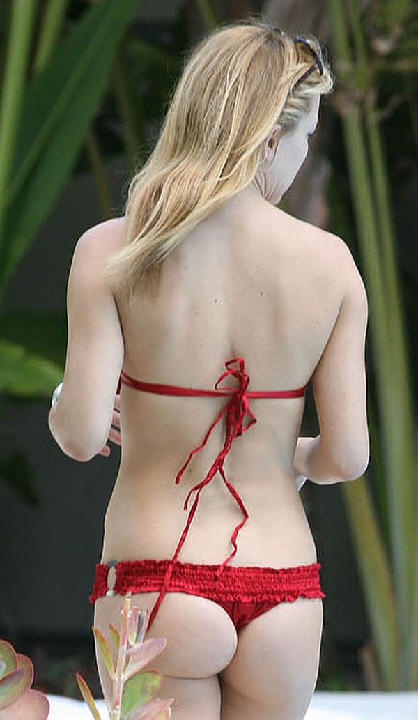 Kate Hudson Thong Ass Candids