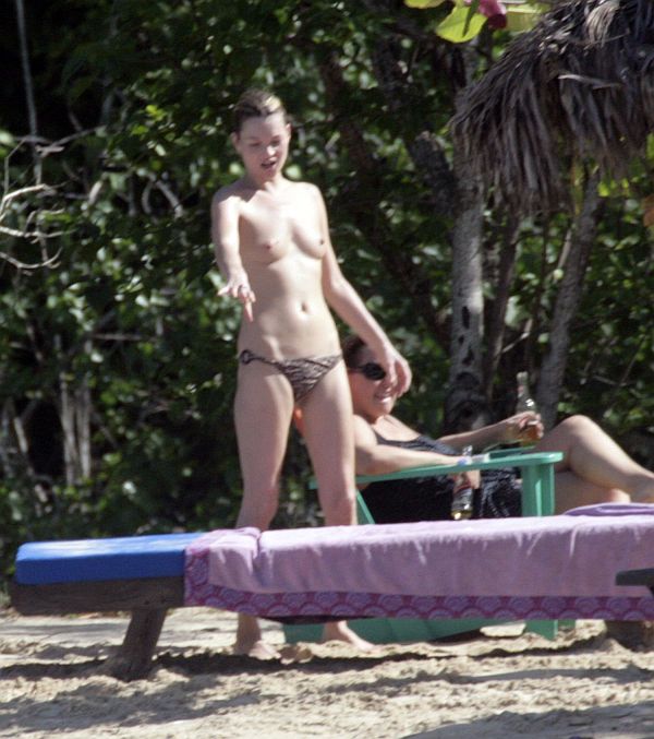 Kate Moss Sunbathing Topless. Thanks To EGOTASTIC!