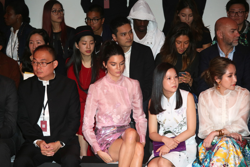 Kendall Jenner Little White Pantie Upskirt