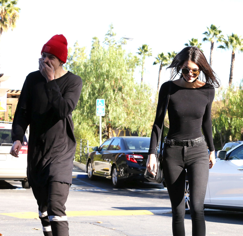 Kendall Jenner Pokies and Cameltoe in Really Tight Jeans