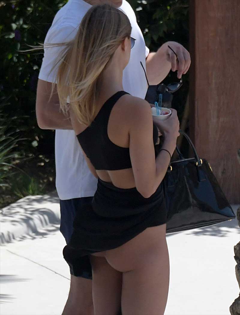 Kimberley Garner Ass Cheeks on Vacation