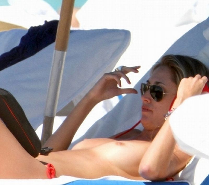 Laura Stoner Topless! Click The Pic For More!