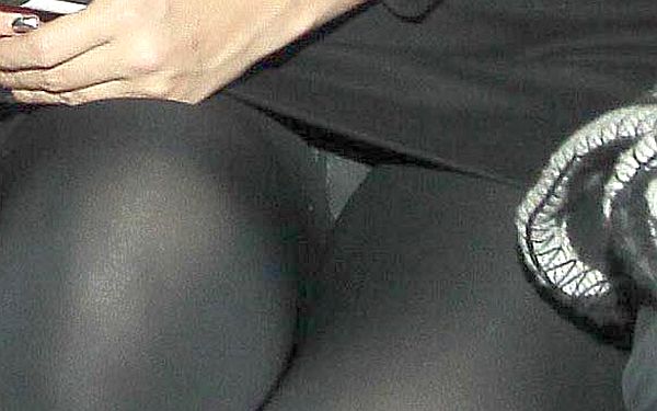 Lily Allen Pantyhose Upskirt Phone Hold
