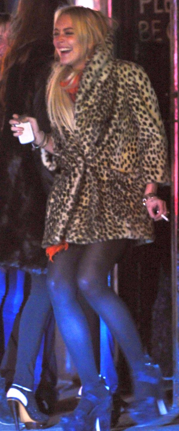 Lindsay Lohan Pantyhose Upskirt