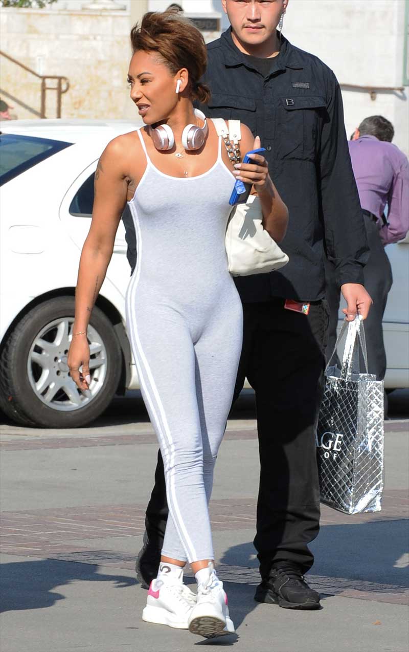 Mel B Cameltoe in her Grey Workout Gear