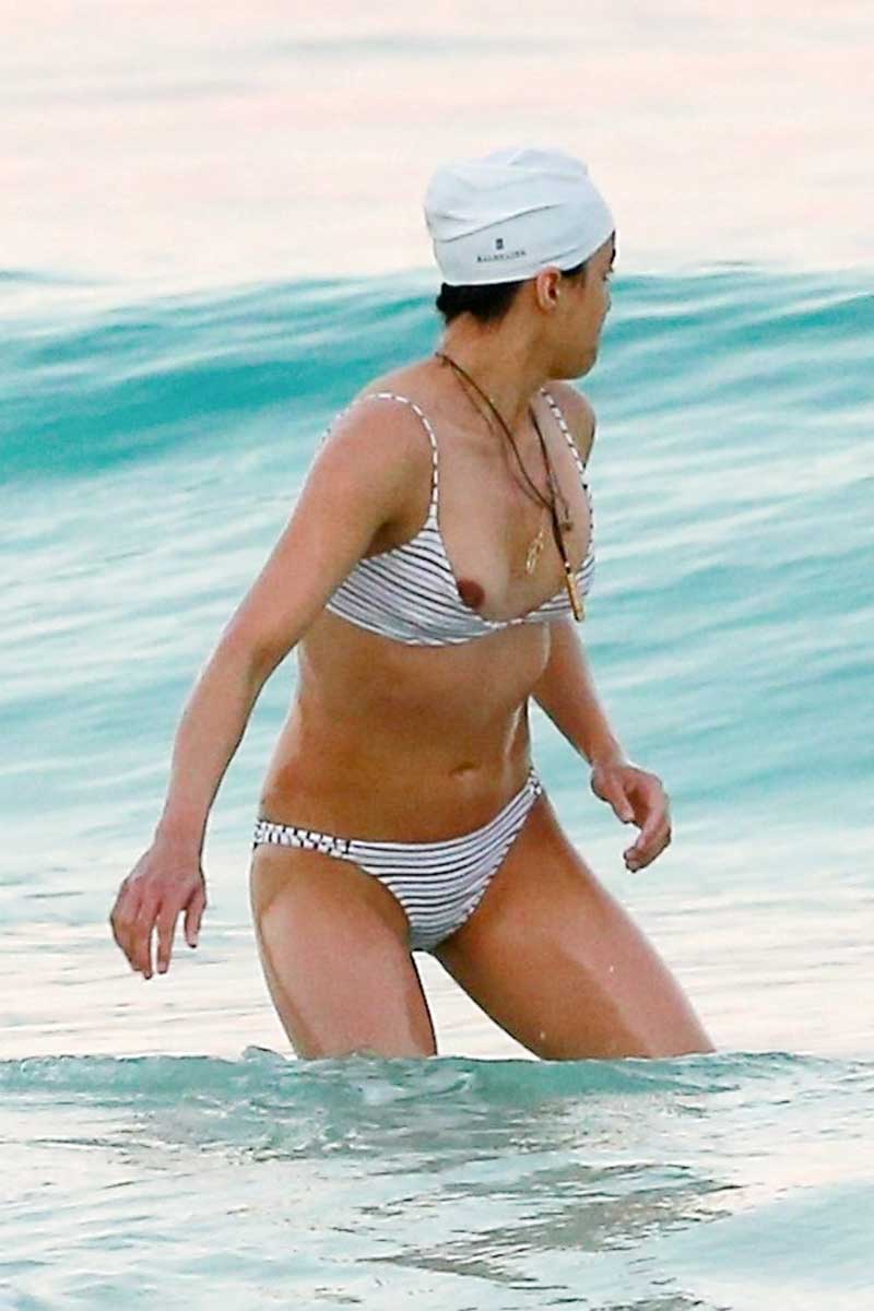 Leaked michelle rodriguez cameltoe wet bikini photos