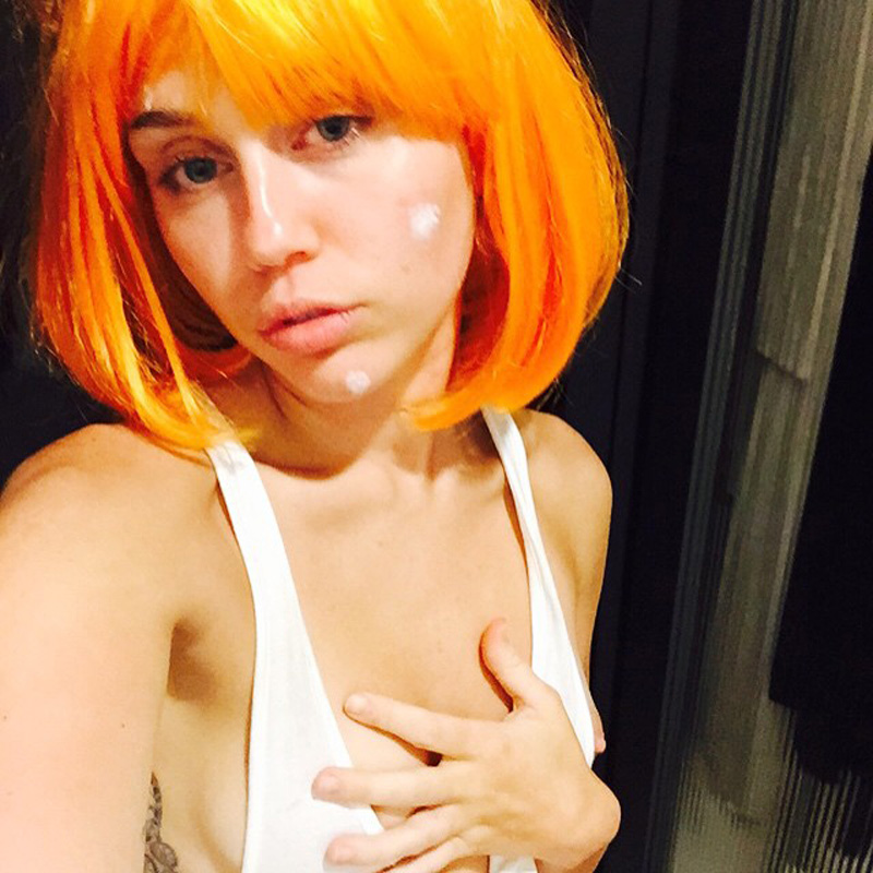 Miley Cyrus Slips a Nipple onto her Instagram - Taxi Driver Movie