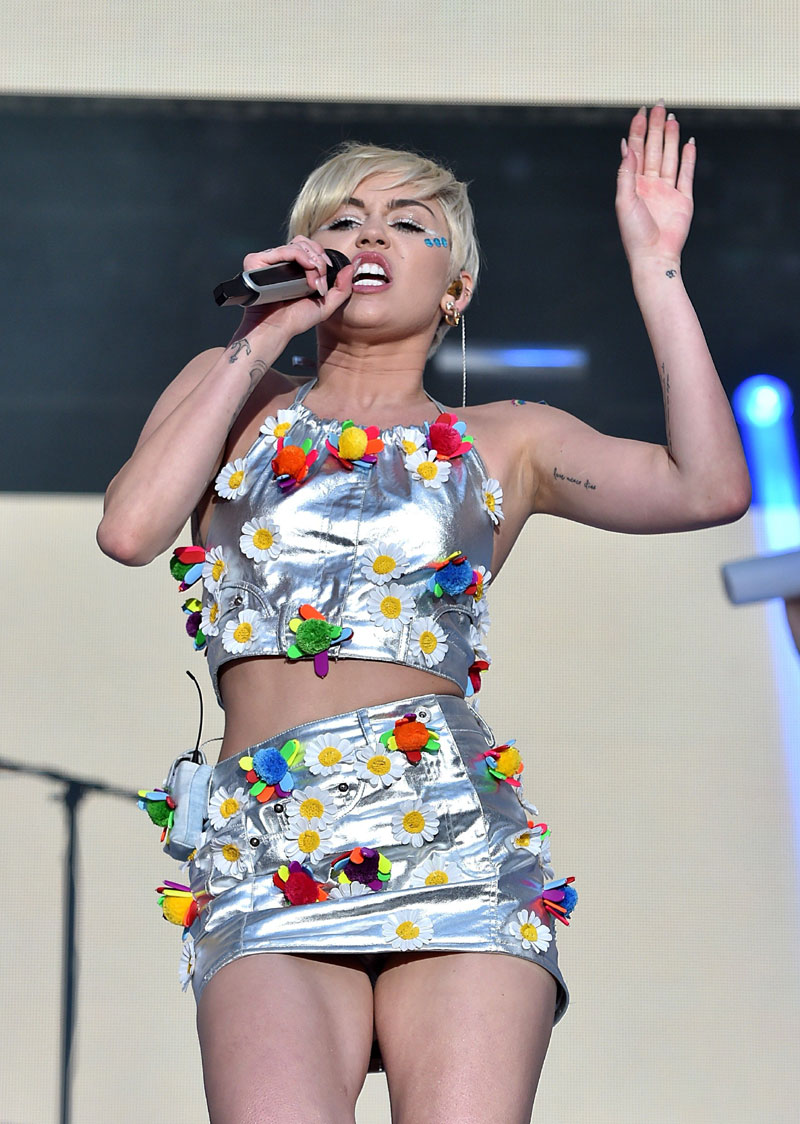 Miley Cyrus Upskirt on Stage