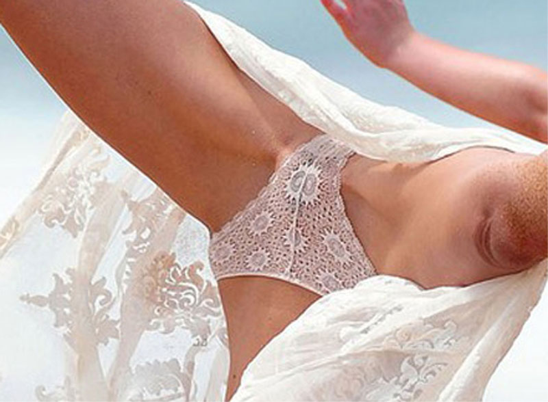 Miranda Kerr FLIPS Over her White Lacey Panites