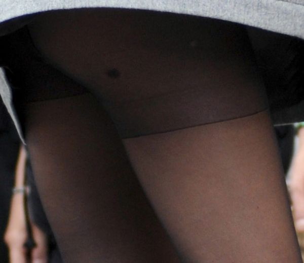 Miranda Kerr Pantyhose Upskirt