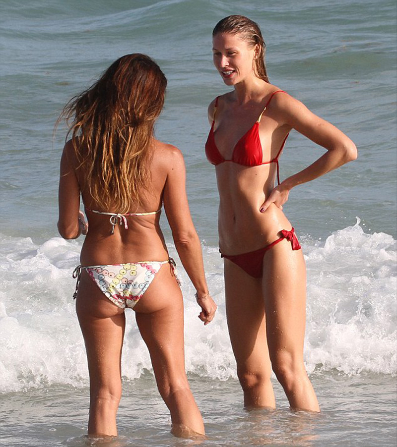 Olga Kent’s Rock Hard Pokies Ocean Side