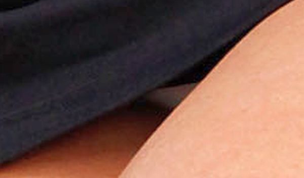 Olivia Munn Panty Peek