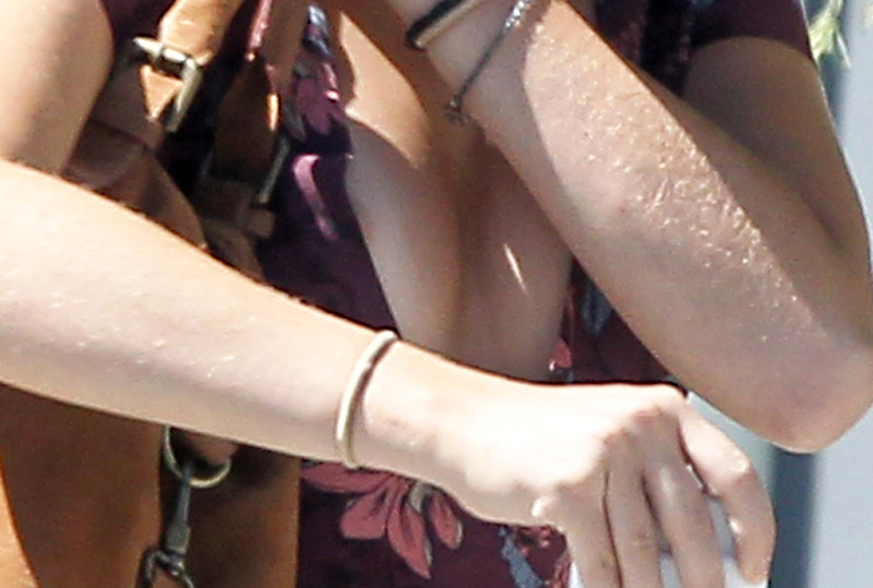 Sarah Hyland Areola Peek Strolling Down the Street