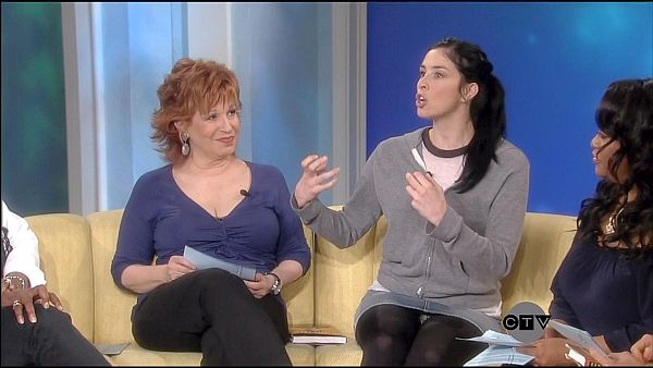 Sarah Silverman Pantyhose Upskirt On THE VIEW