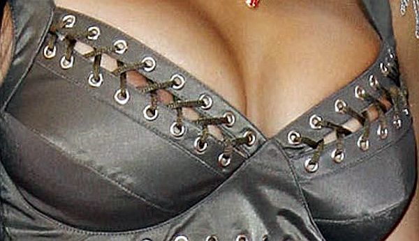 Sofia Hyatt Nipples Through Her Dress