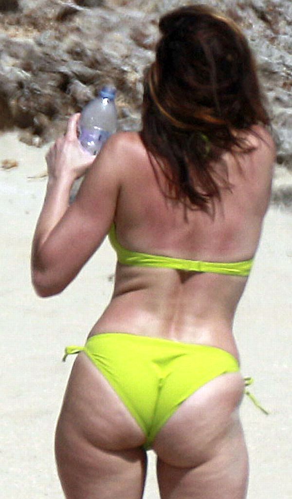 Stephanie Seymour Bikini Ass