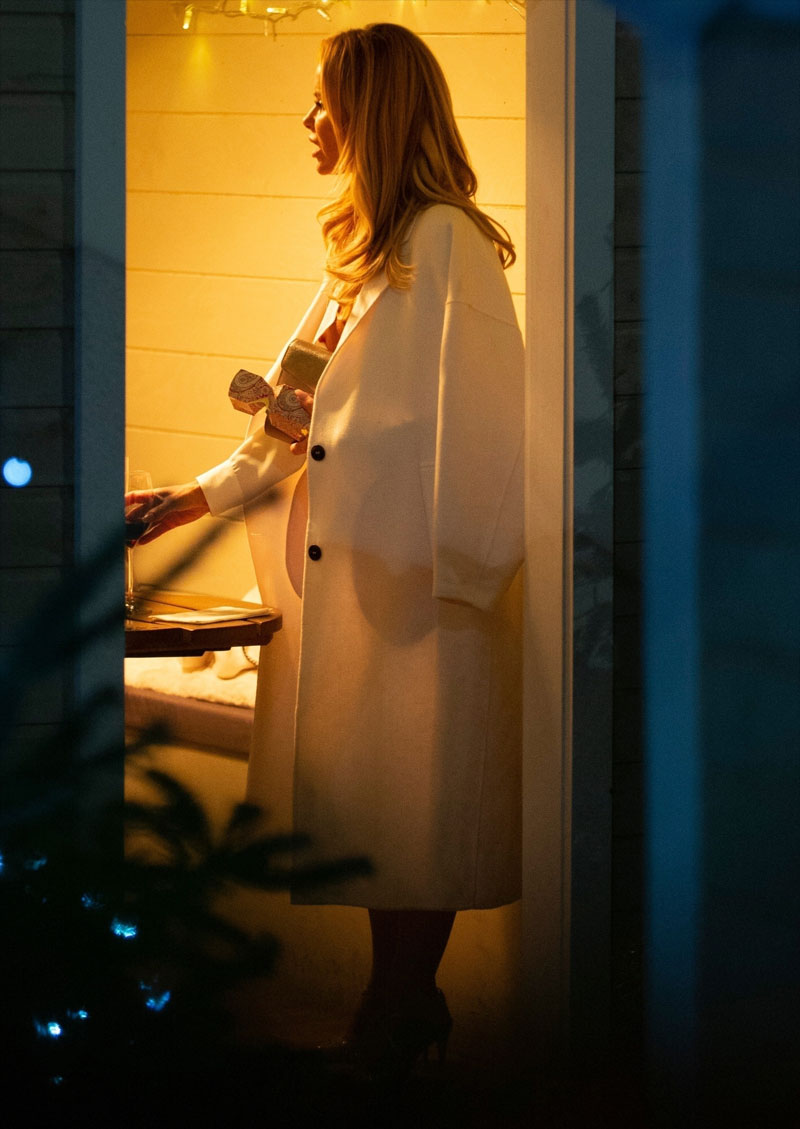 Amanda Holden Pops a Nipple Out for Us