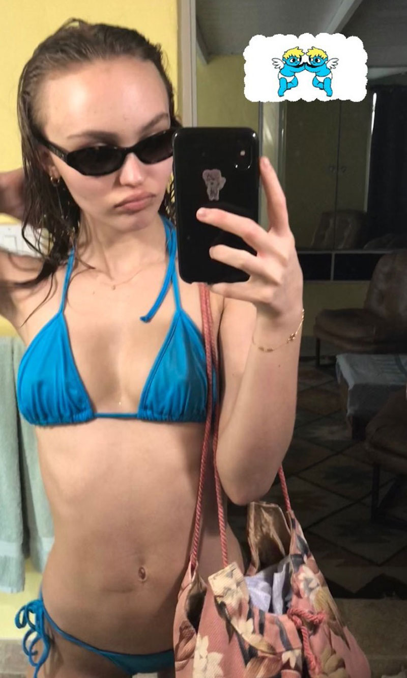 bikini hard nipples selfie