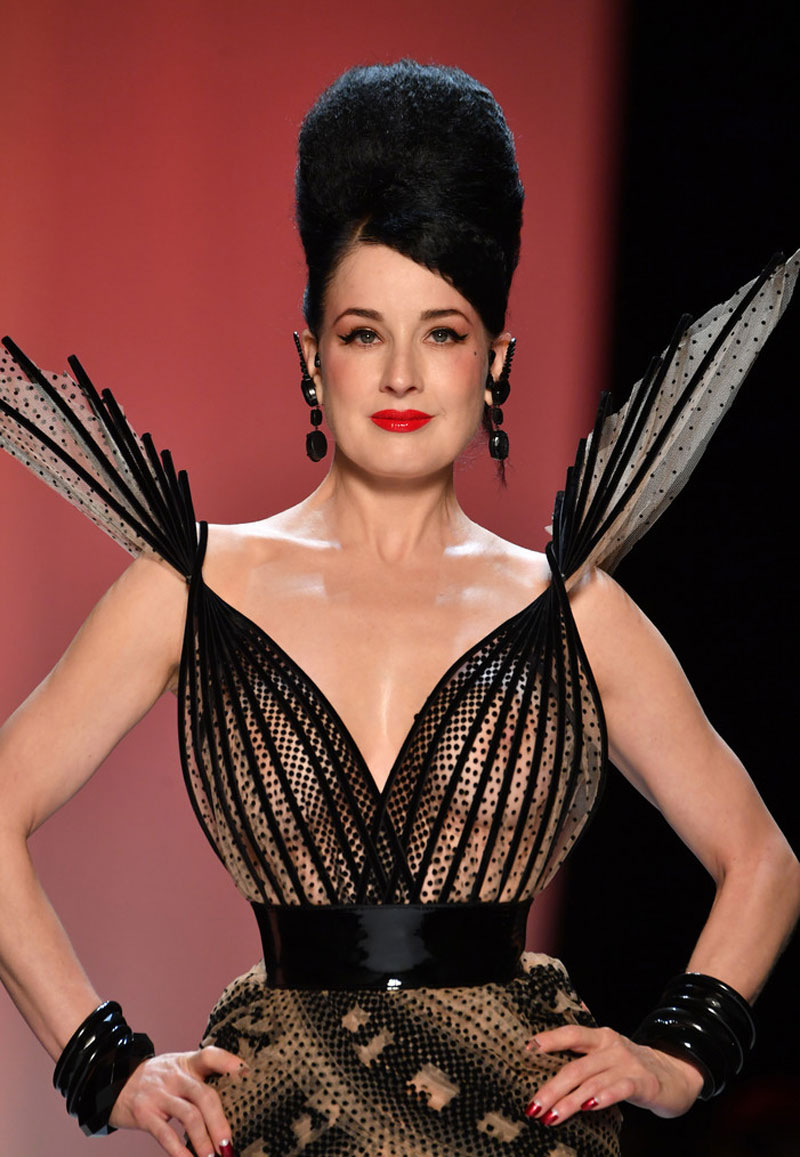 Dita Von Teese Boobs in Lace Dress on the Runway