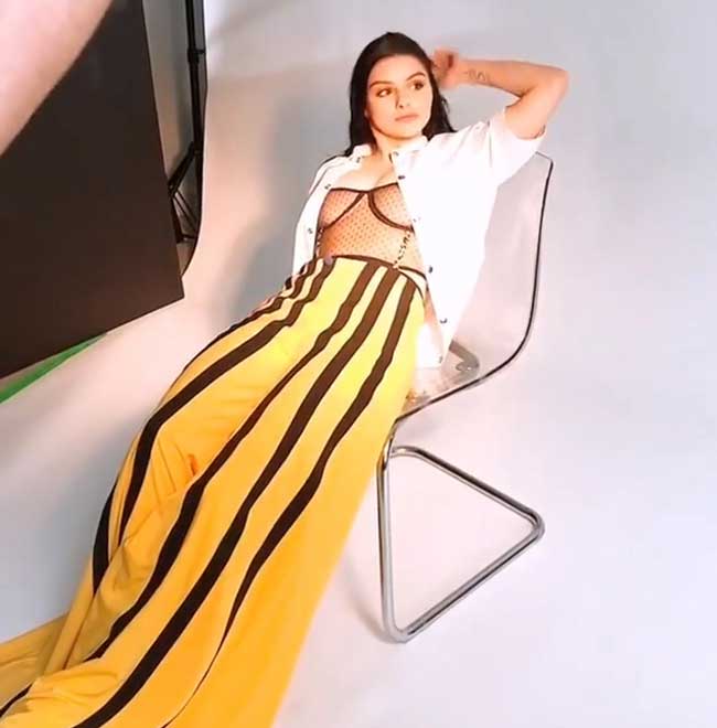 Ariel Winter Behind the Scenes Photoshoot with Video