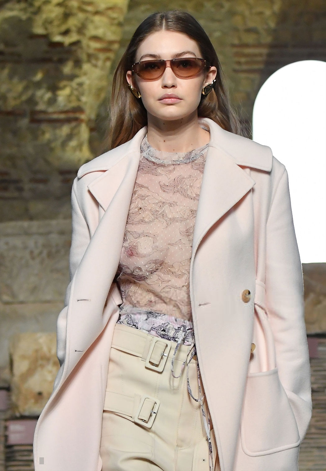 sheer, thin, tight, super model, vs,