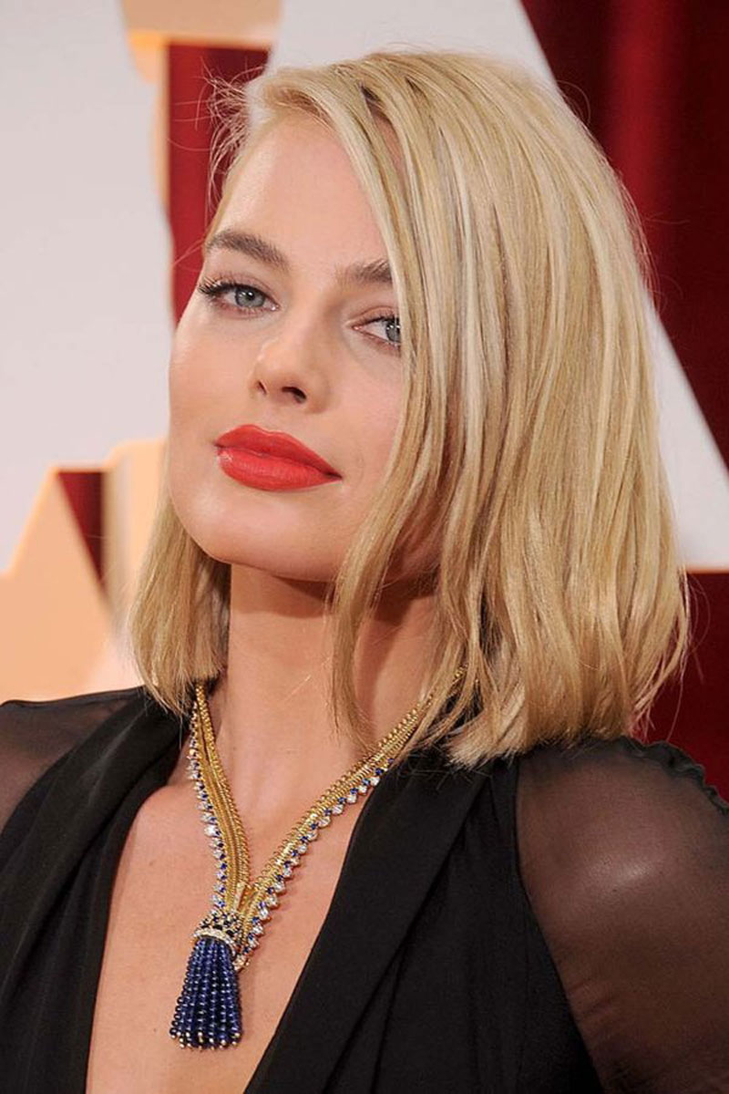 Top 10 Hottest Blonde Celebrity Margot Robbie #2