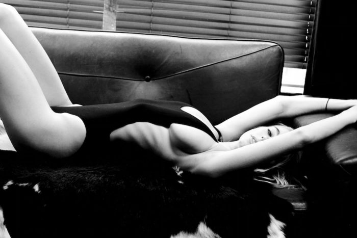 Elizabeth Turner Set from a Photo Shoot