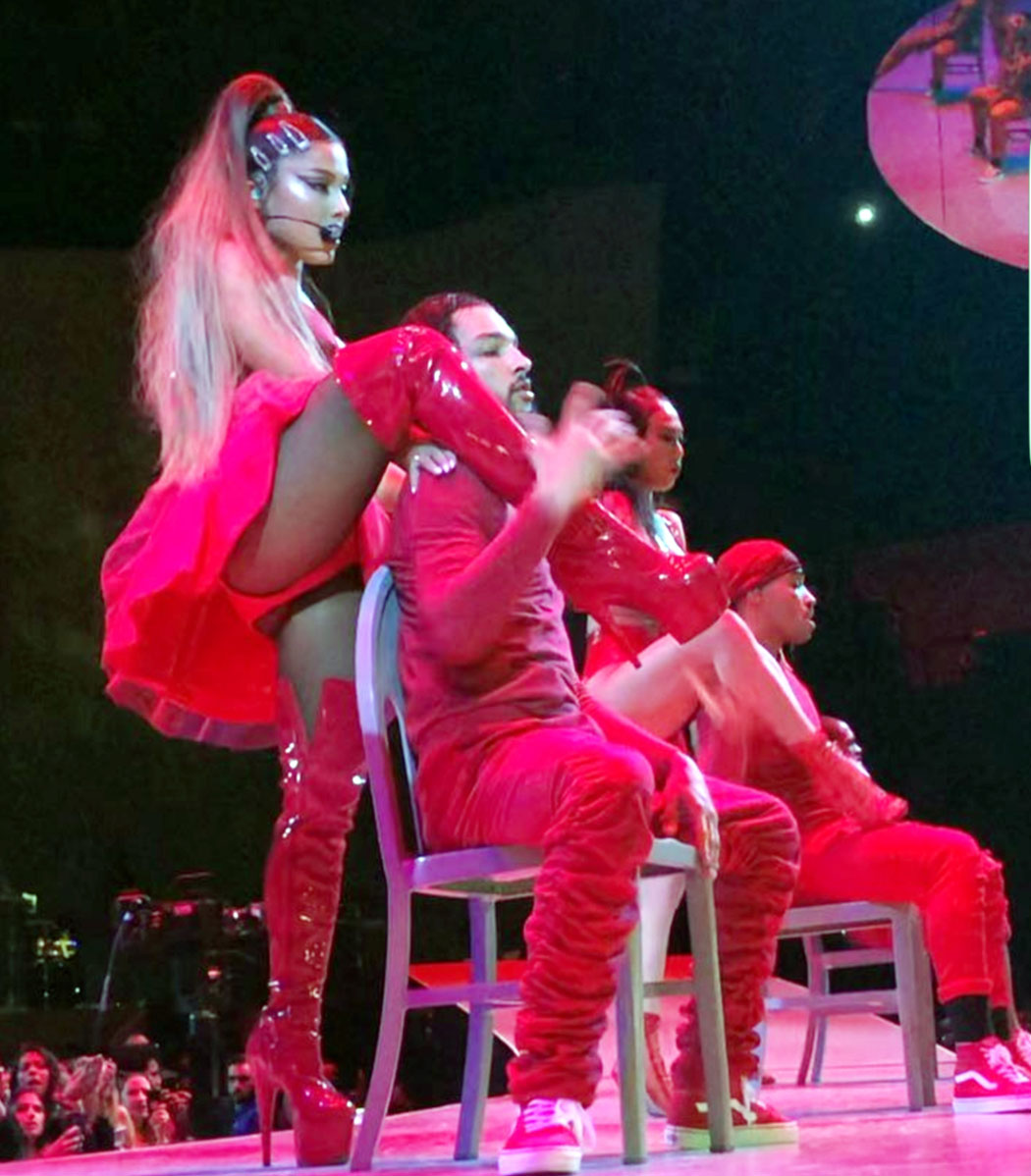 Ariana Grande Red Pantie Upskirt on Stage - Taxi Driver Movie