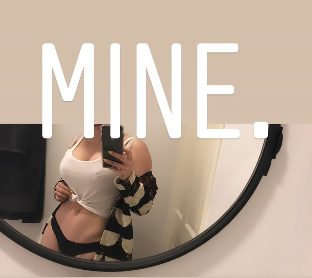 singer, pop star, hooters, titties, boobies,