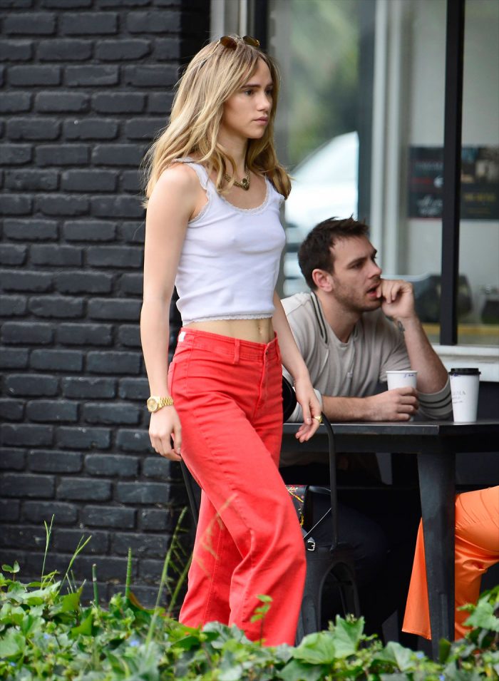 Suki Waterhouse Braless Nipple Pokies Grabbing a Coffee
