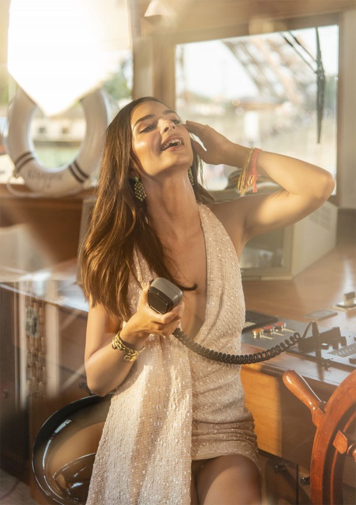 Emily Ratajkowski Beige Pantie Upskirt