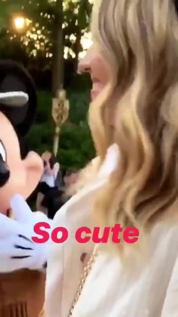 nipples, perky, fit, areola, model,