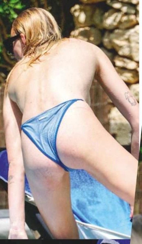 Sophie Turner Nipples