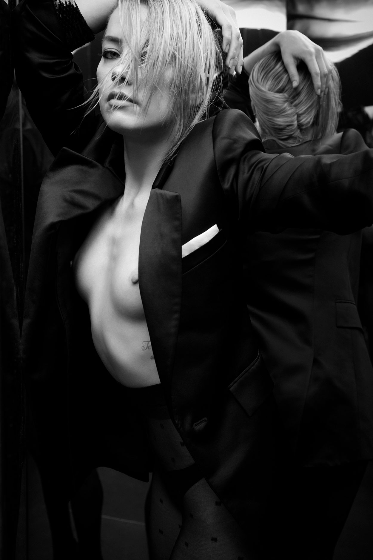 amber heard, boobies, titties, nude, naked, topless,